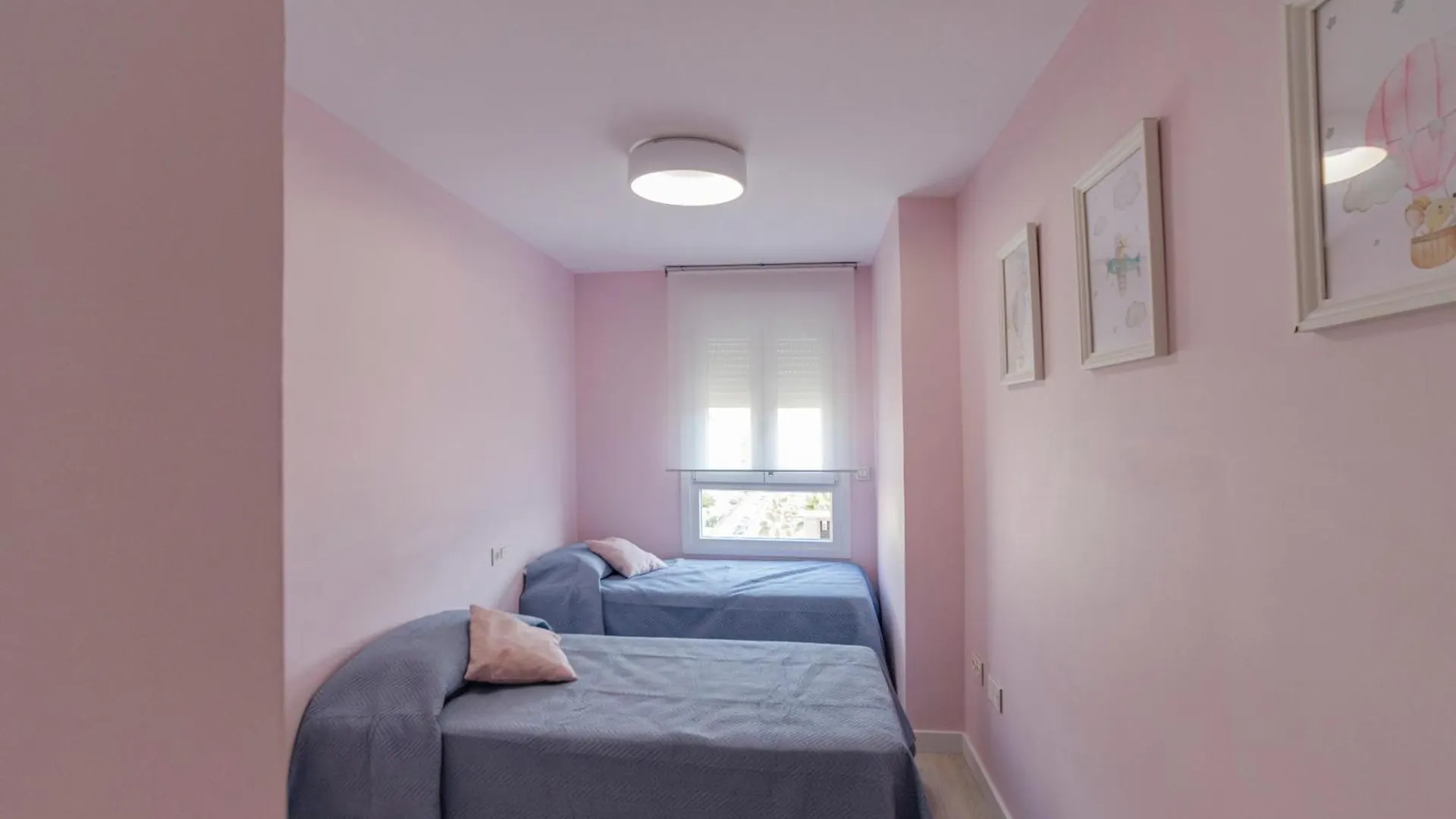 A&C Vistas Al Mar Luxury Apartment Torre Del Mar Spain