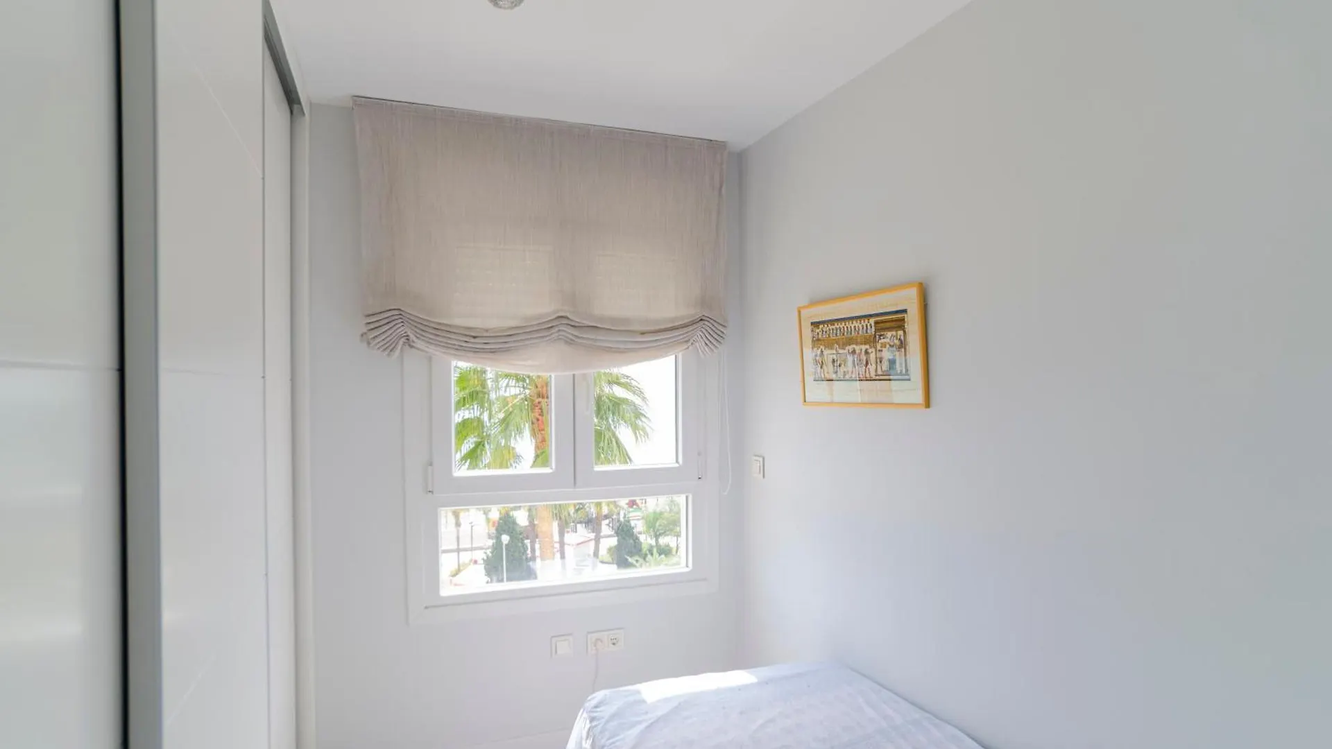A&C Vistas Al Mar Luxury Apartment Torre Del Mar Spain