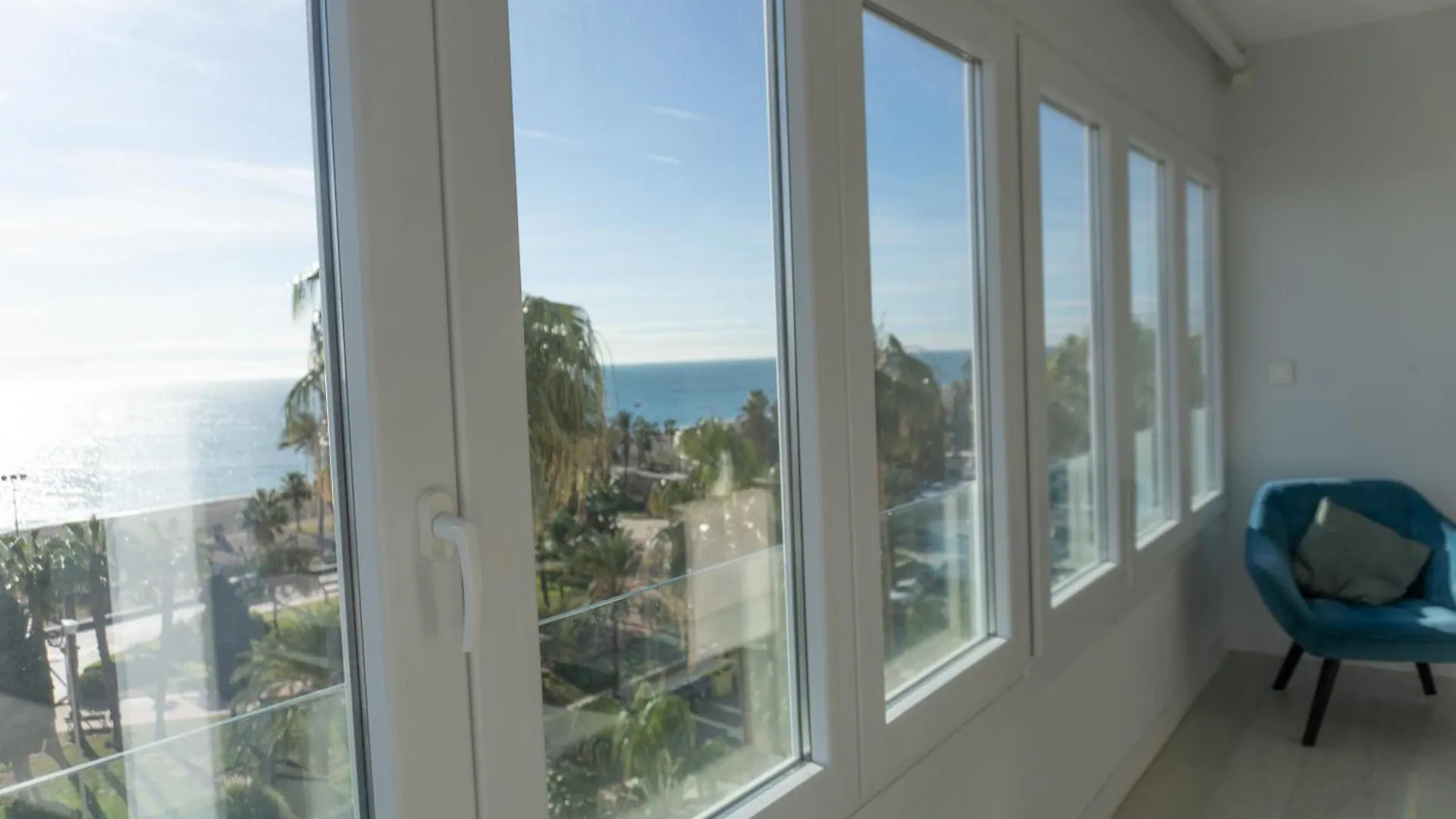 A&C Vistas Al Mar Luxury Apartment Torre Del Mar